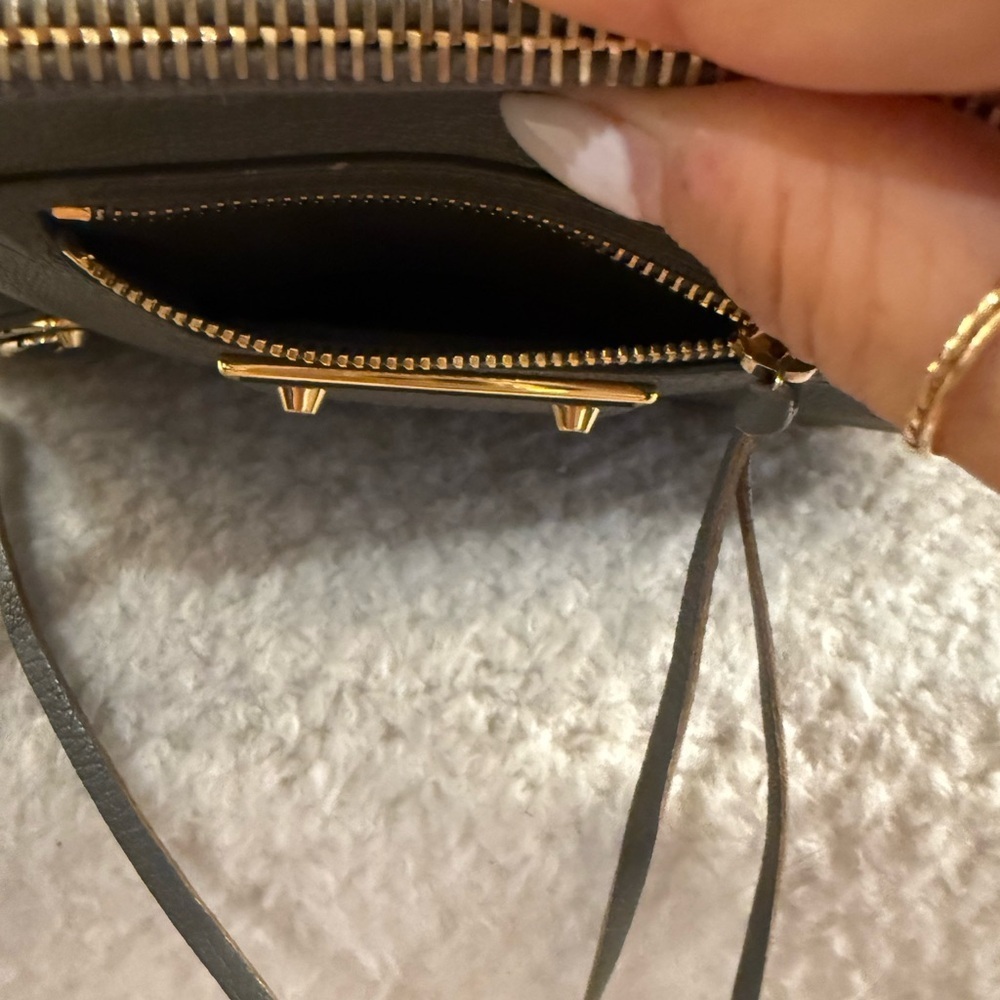 Balenciaga City Metallic Edge Grey Leather Clutch with Gold Hardware - Picture 10 of 13